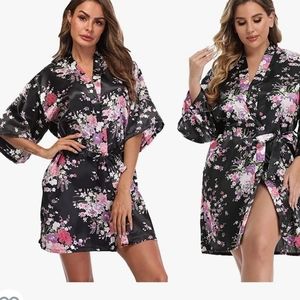 𝅺WOMENS floral short satin robe Womens floral short satin robe Womens flo…